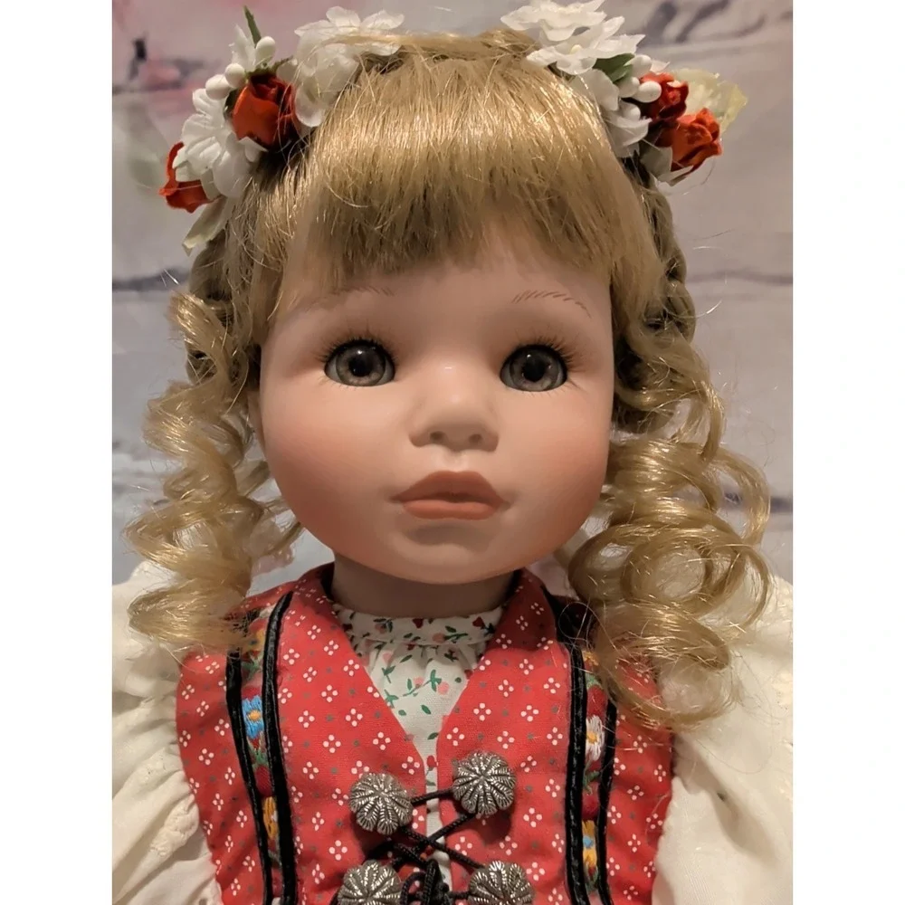 Danbury Mint Gretel Porcelain 18